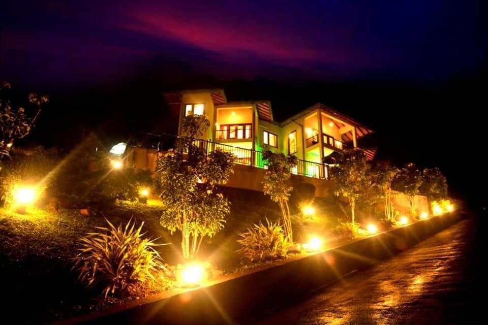 The Grand Hills Bed & Breakfast แคนดี้ ภายนอก รูปภาพ