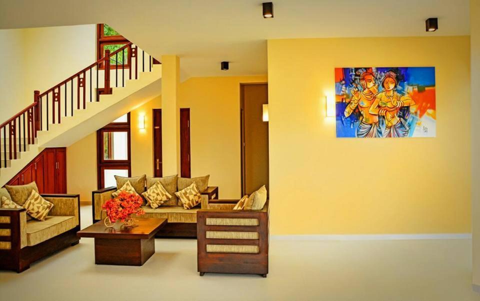 The Grand Hills Bed & Breakfast แคนดี้ ภายนอก รูปภาพ
