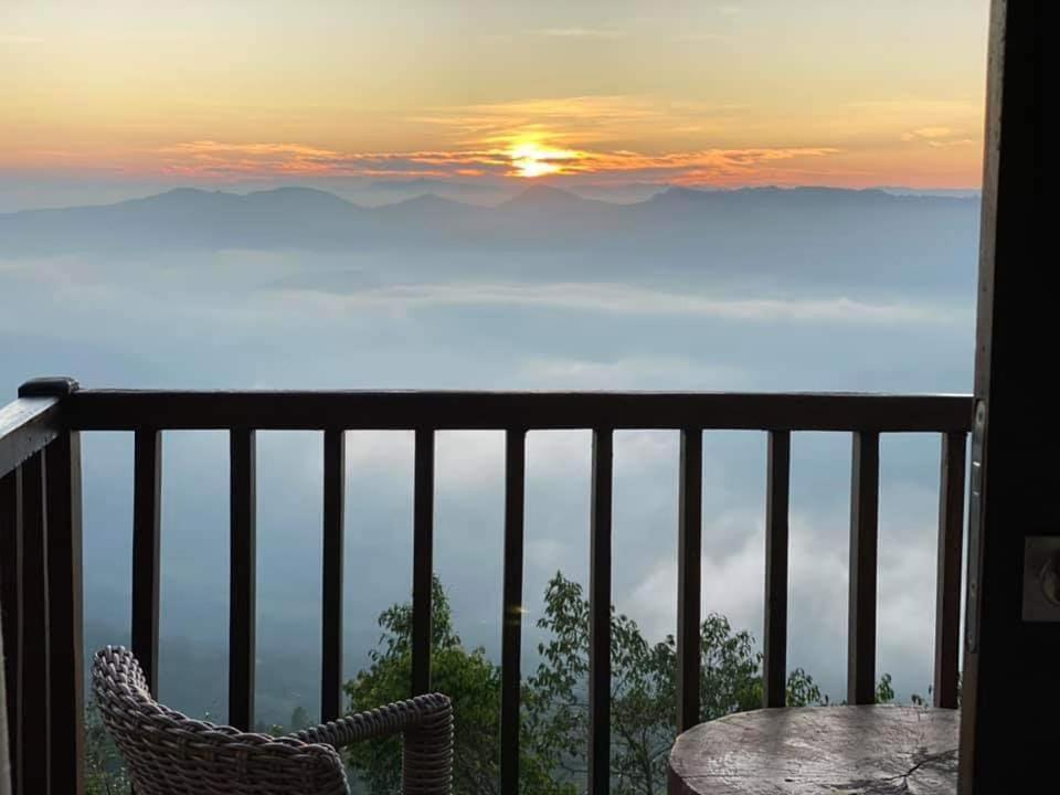 The Grand Hills Bed & Breakfast แคนดี้ ภายนอก รูปภาพ